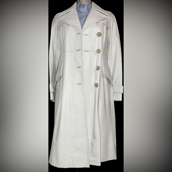 Banana Republic Jackets & Blazers - Banana Republic Women’s Long White Genuine Leather Coat. Fully Lined. Size XS